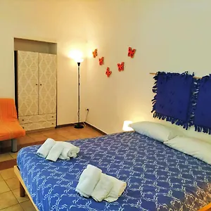 Holiday home Odeon Homes 